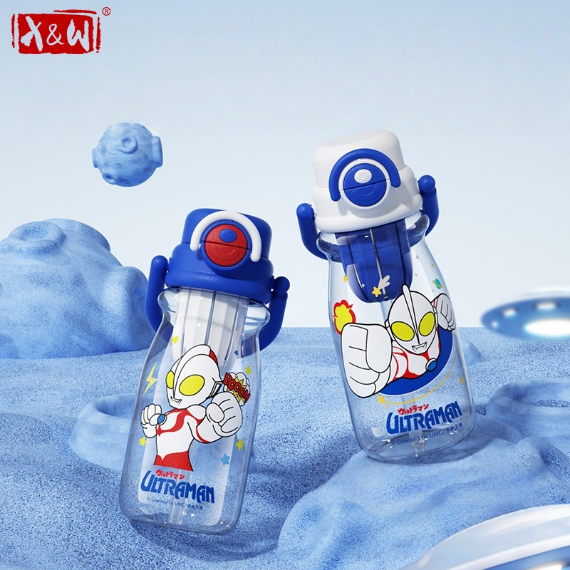 Xin Sports Equipment - X&W สำหรับอุลตร้าแมน 700ML ขวดน้ำกีฬาแบบกันรั่วพร้อมที่กรองชาและสเกล แก้วน้ำการ์ตูนแบบสองชั้น แก้วน้ำสำหรับกิจกรรมกลางแจ้ง